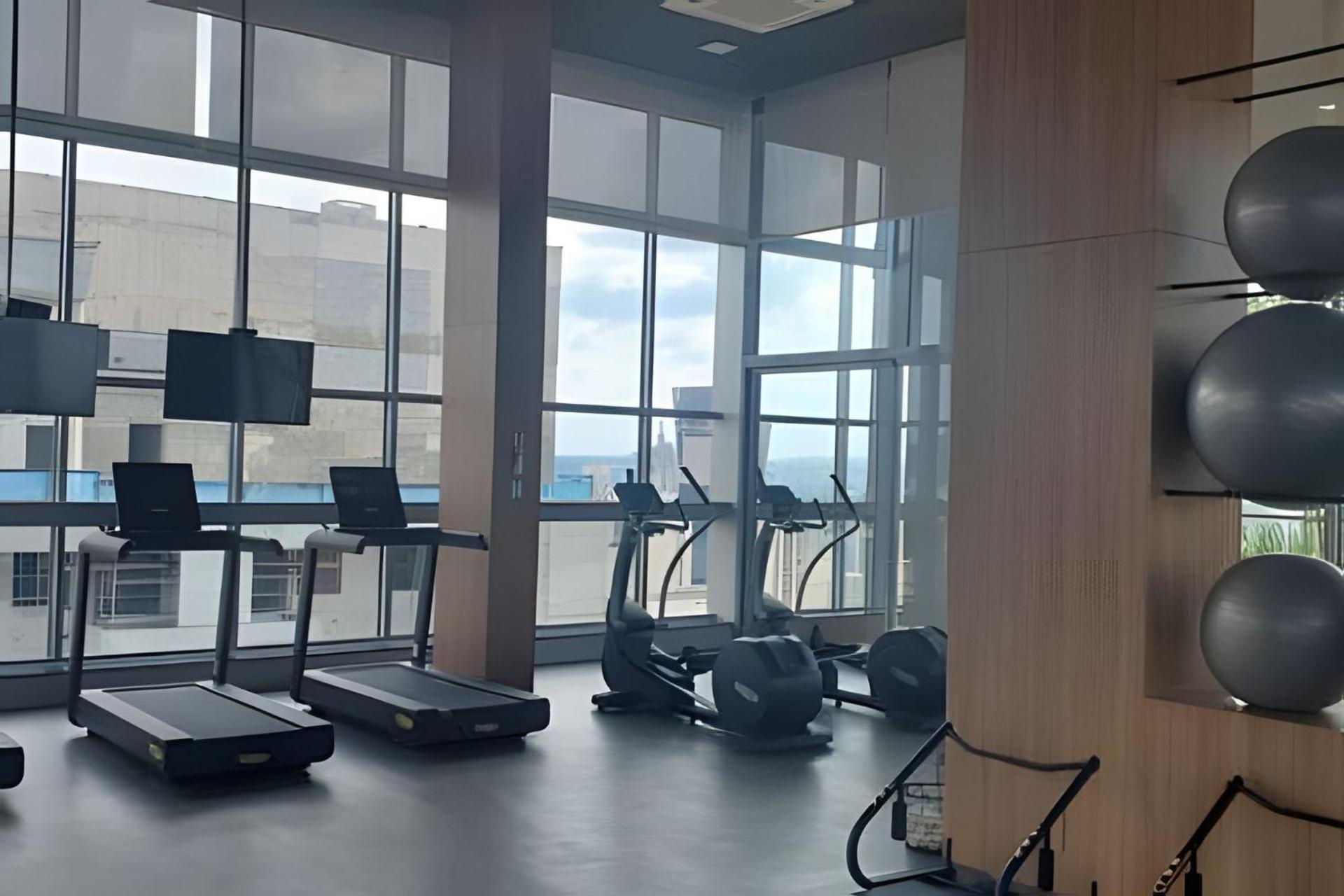 Hilton Garden: Premiado Com Em Localização Privilegiada 度假居 *